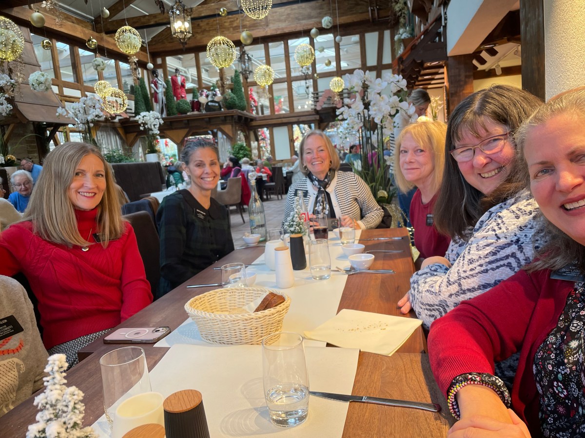 A Sisters’ Luncheon